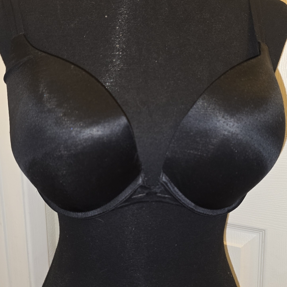 Elegant Black Women's Convertible Padded Bra